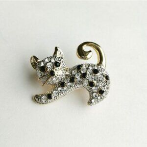 Crystal cat brooch pin in gold tone 🆕